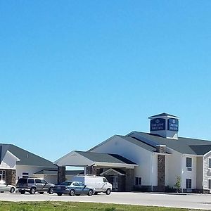 Cobblestone Inn & Suites - Bottineau